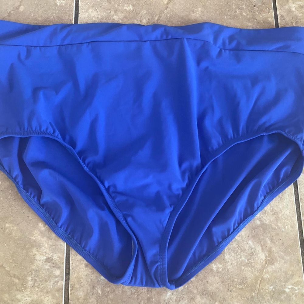 NWOT Sonnet Shores 24W Swim Bottom